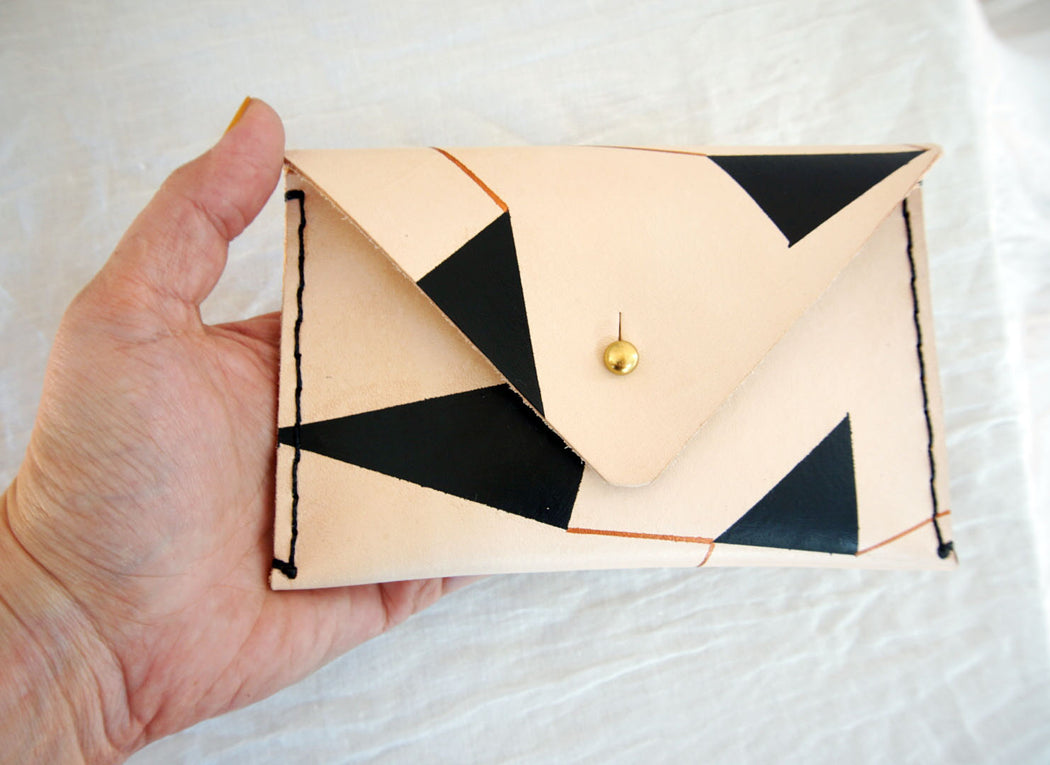 LITTLE SISTER WALLET 05