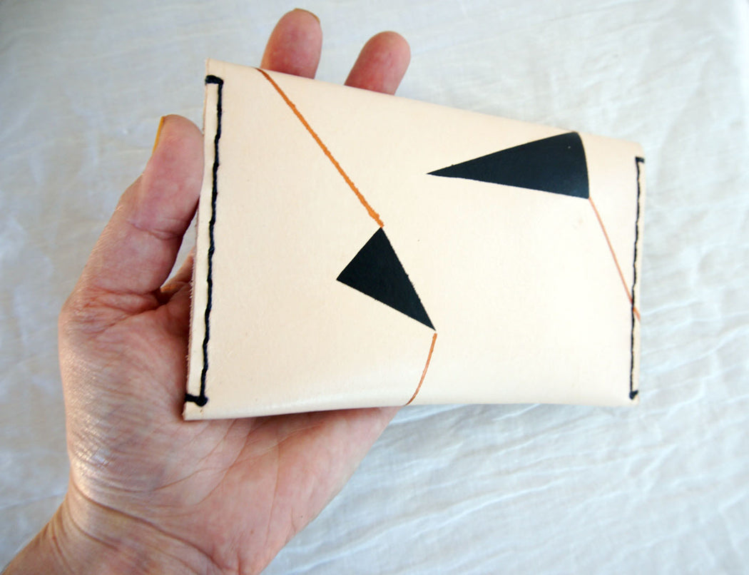 LITTLE SISTER WALLET 05